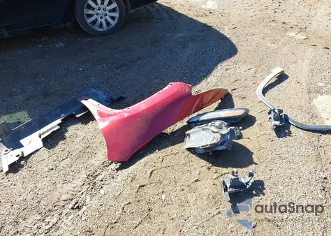 2014 Jeep Cherokee Latitude z USA, uszkodzony, nr VIN 1C4PJMCS4EW248594